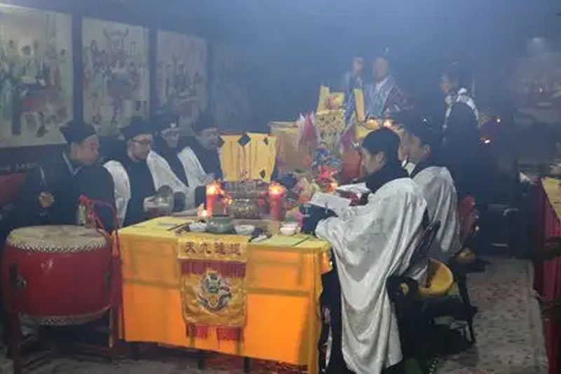 青玄救苦：道家超度法事中 “破狱度亡” 的核心仪轨详解