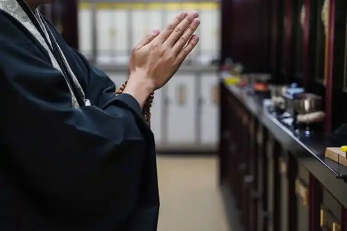 数字时代的超度：道家仪式如何适应现代生活